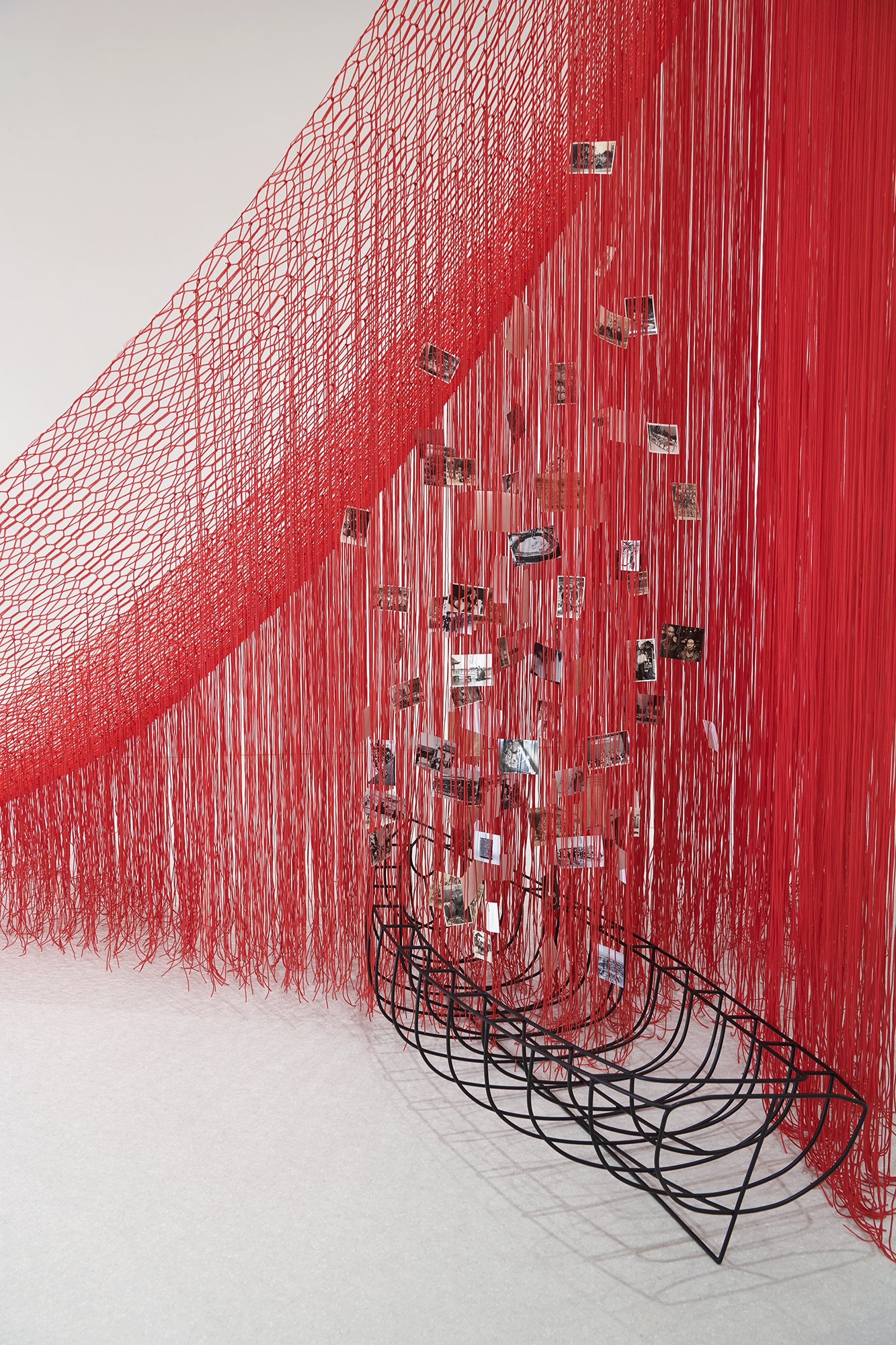 CHIHARU SHIOTA–塩田千春 CHIHARU SHIOTA–塩田千春